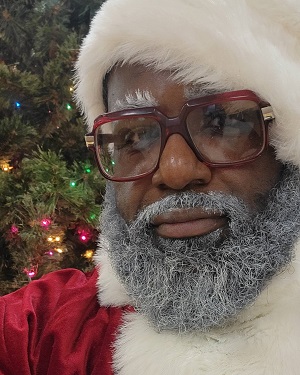 Seattle Black Santa Santa Chukundi appearing at Kent Station Dec. 3, 2022